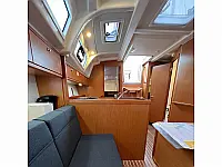 Bavaria C38 - Internal image