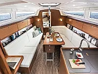 Bavaria Cruiser 34 - Internal image