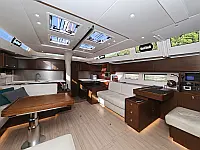 Bavaria Cruiser 57 - Internal image