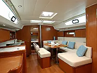 Oceanis 43 - Internal image