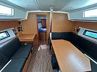 Bavaria C42 - Internal image