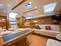 Jeanneau 53 - Internal image