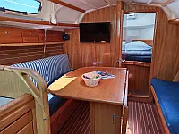 Bavaria 30 Cruiser - Internal image