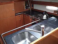 Bavaria 51 Cruiser - Internal image