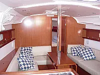 Oceanis 37 - Internal image