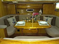 Bavaria 46 - Internal image