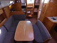 Bavaria 42 Cruiser - Internal image