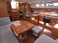 Bavaria Cruiser 51 - Internal image