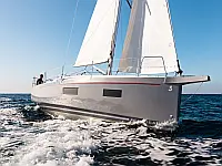 Oceanis 34.1 - External image