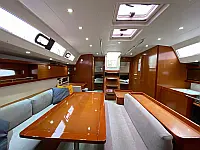 Oceanis 50 Family - Internal image