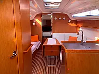 Bavaria 37 - Internal image