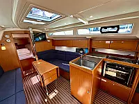 Bavaria Cruiser 34 - Internal image