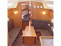 Bavaria Cruiser 34 - Internal image