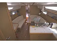 Sun Odyssey 36i - Internal image