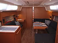 Bavaria C42 - Internal image