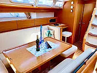 Sun Odyssey 49i - Internal image