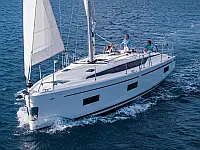 Bavaria 42 Cruiser - External image