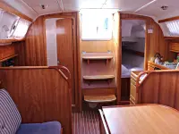 BAVARIA 33 C  - Internal image