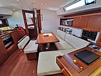 Oceanis 45 - Internal image