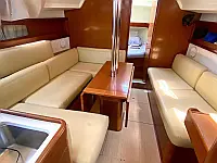 Oceanis 34 - Internal image