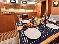 Bavaria Cruiser 46 - Internal image