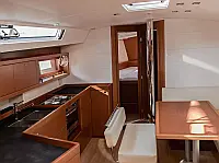 Oceanis 45 (4 cabins) - Internal image