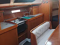 Oceanis 37 - Internal image