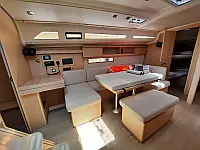 Oceanis 40.1 - Internal image