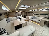 Jeanneau 60 - Internal image