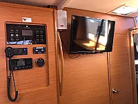 Dufour 530 Owner's Version - Internal image