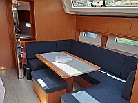 Bavaria C46 - Internal image