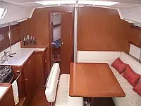 Oceanis 40 - Internal image