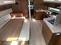 Oceanis 40.1 (3 double and 1 bunk beds) - Internal image