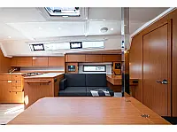 Bavaria C42 - Internal image