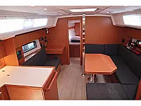 Bavaria C42 - Internal image