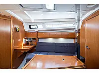 Bavaria 33 Cruiser - Internal image