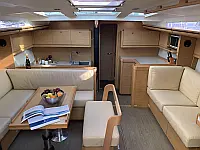 Dufour 520 GL - Internal image